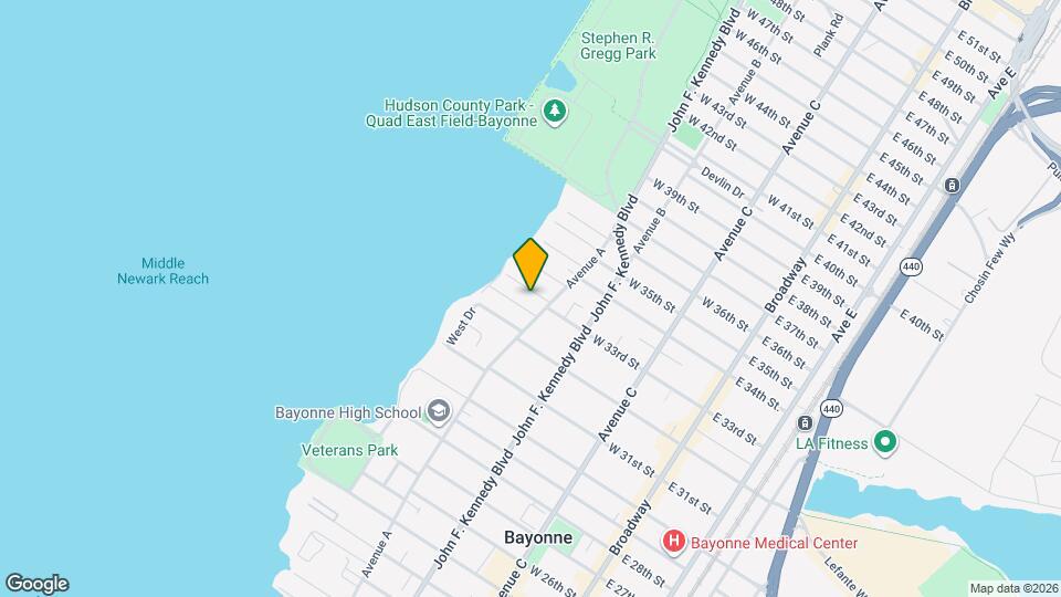 154 W 33rd St Map and Location Details