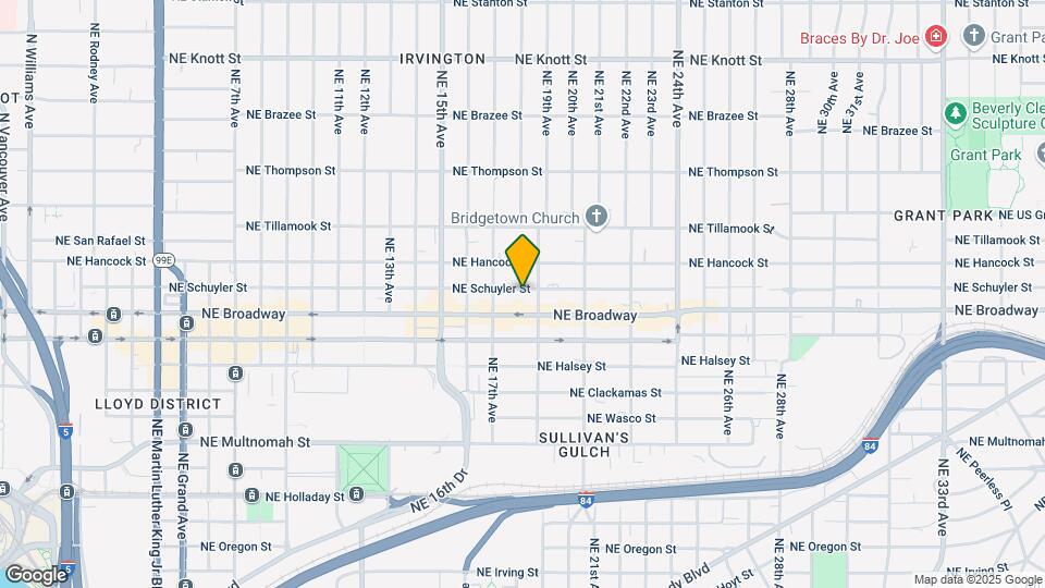 1812 NE Schuyler St Mapa y Detalles de la Ubicación