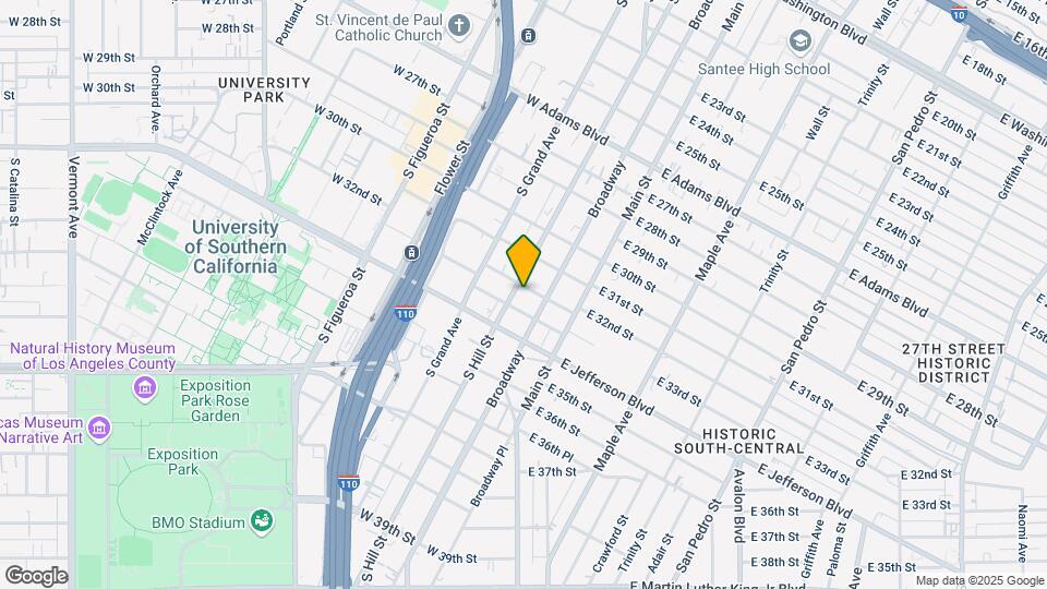 156 W 32nd St Map and Location Details