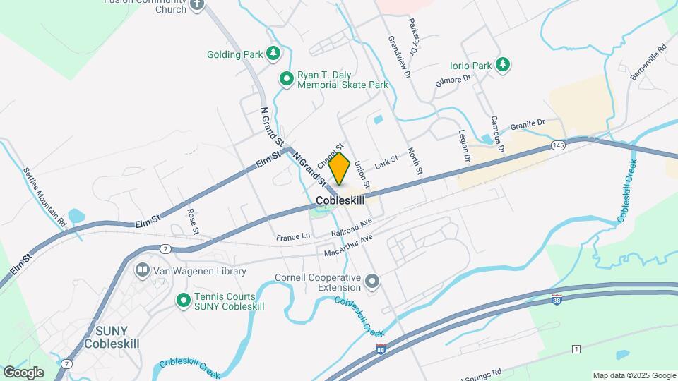 236 N Grand St Mapa y Detalles de la Ubicación