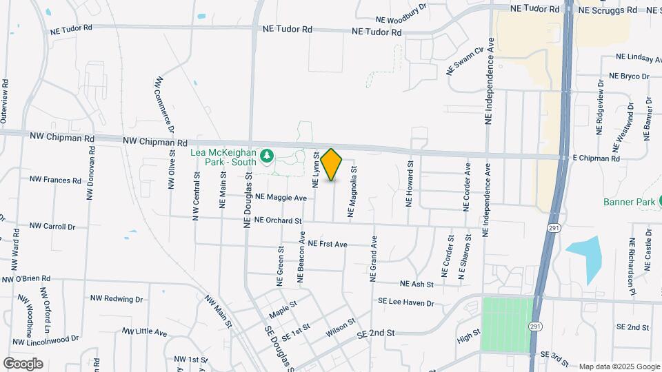 604 NE Applewood St Map and Location Details