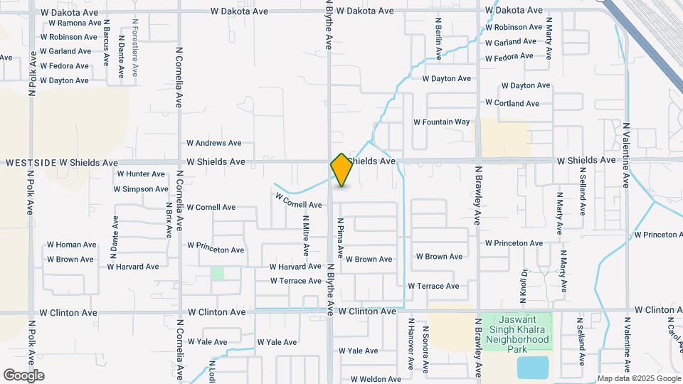 2714 N Blythe Ave Map and Location Details