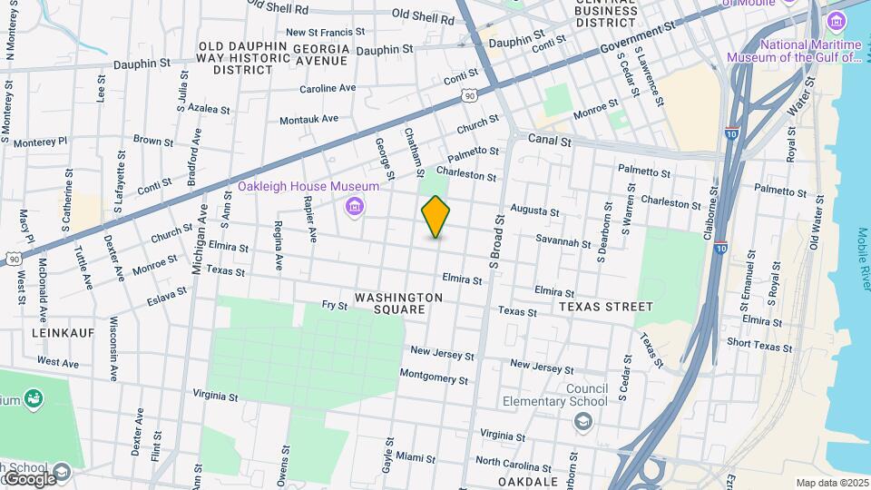 1000 Selma St Map and Location Details