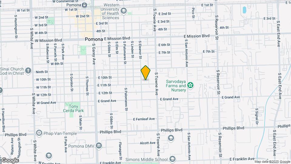 727 E 11th St Map and Location Details