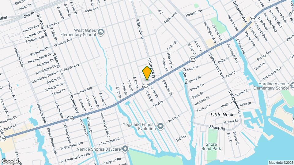 384 W Montauk Hwy Map and Location Details