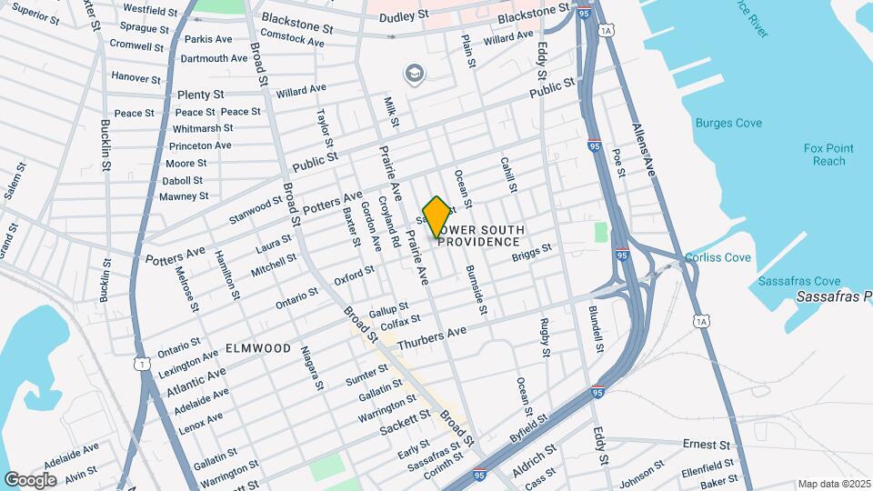 211 Oxford St, Unit 2nd floor apt Map and Location Details