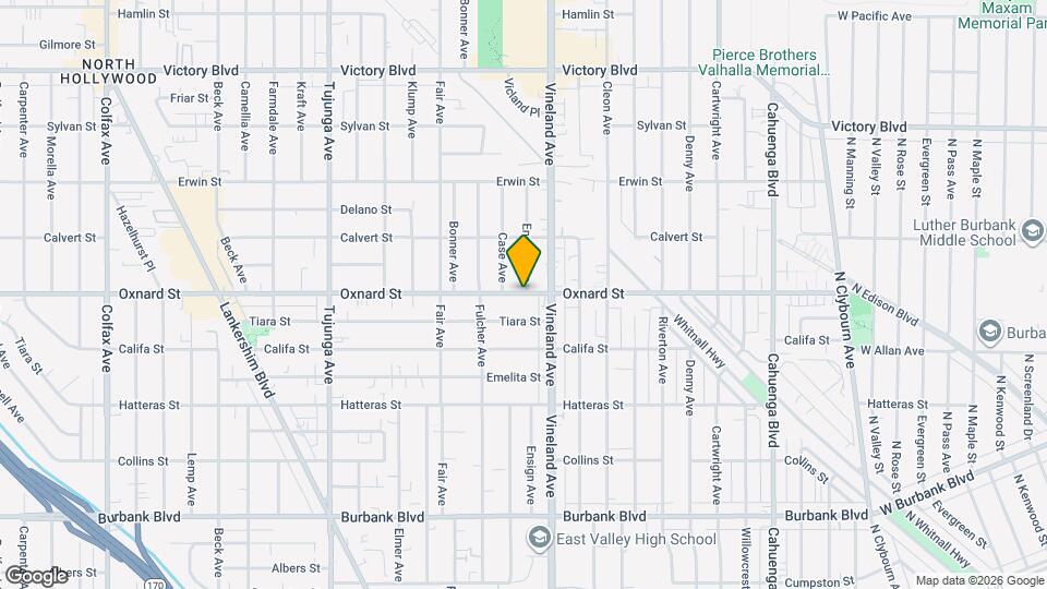 11028 Oxnard St Map and Location Details