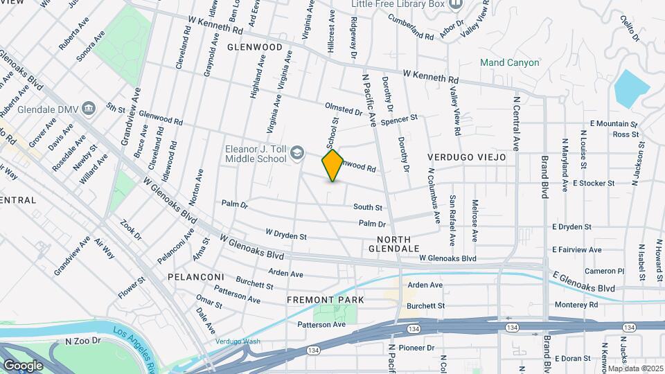582 W Stocker St Map and Location Details