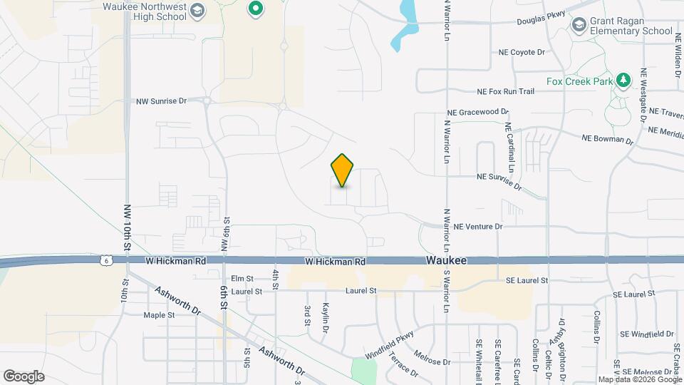 230 Nw Waverly Dr Map and Location Details