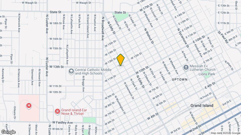 915 W 12th St Map and Location Details