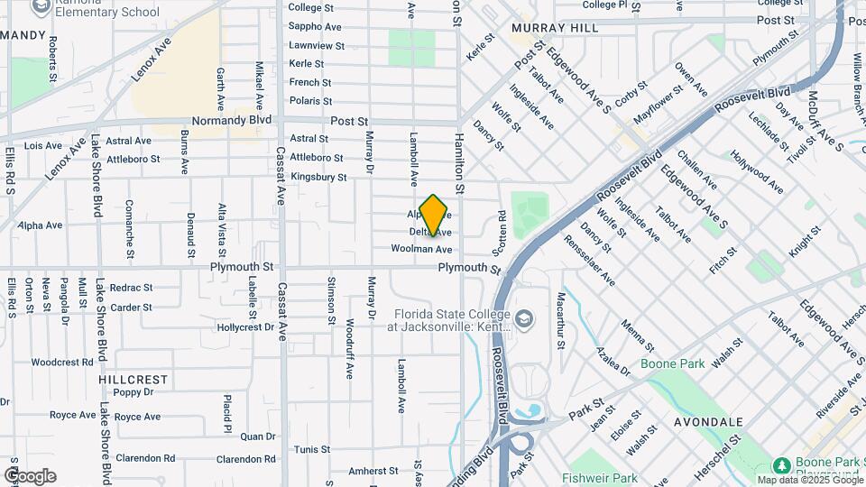 4541 Woolman Ave Map and Location Details