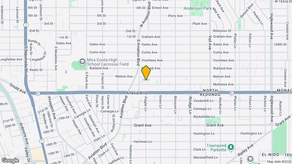 1911 Mathews Ave Map and Location Details