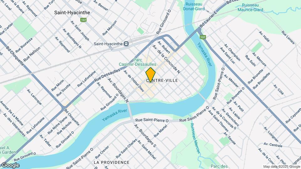 400-430 Sainte-Anne Av Map and Location Details