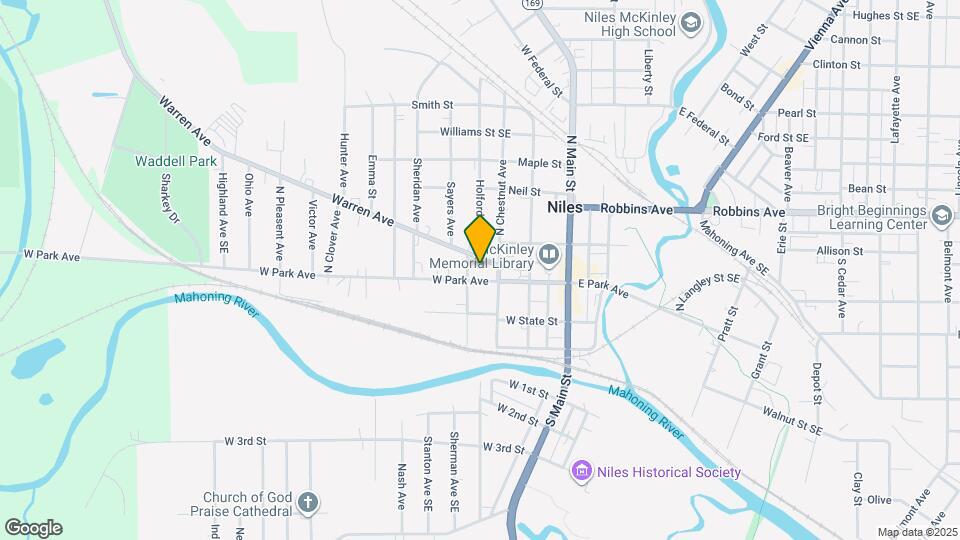 226-228 W Park Ave Map and Location Details