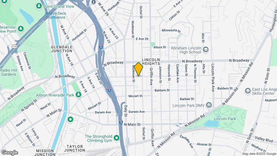 2716 Manitou Ave Map and Location Details
