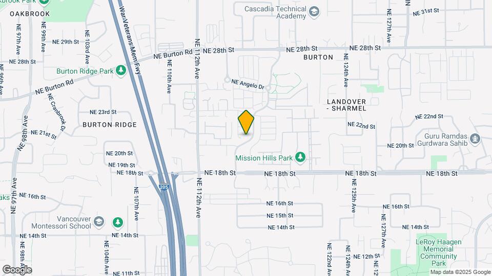 2112 NE 4 Seasons Ln Map and Location Details