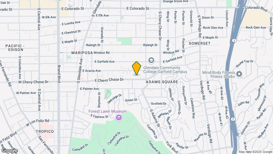 913 E Chevy Chase Dr Map and Location Details