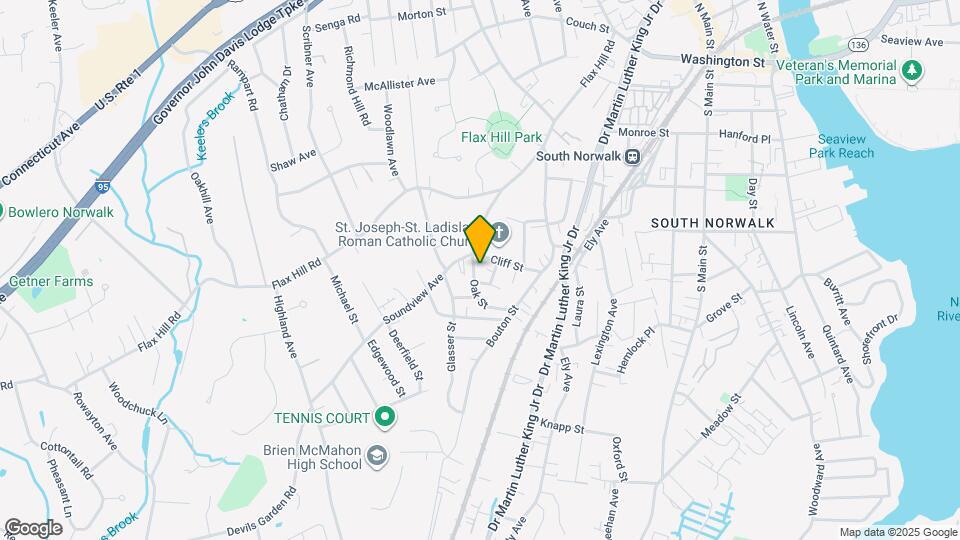 2 Oak St Map and Location Details