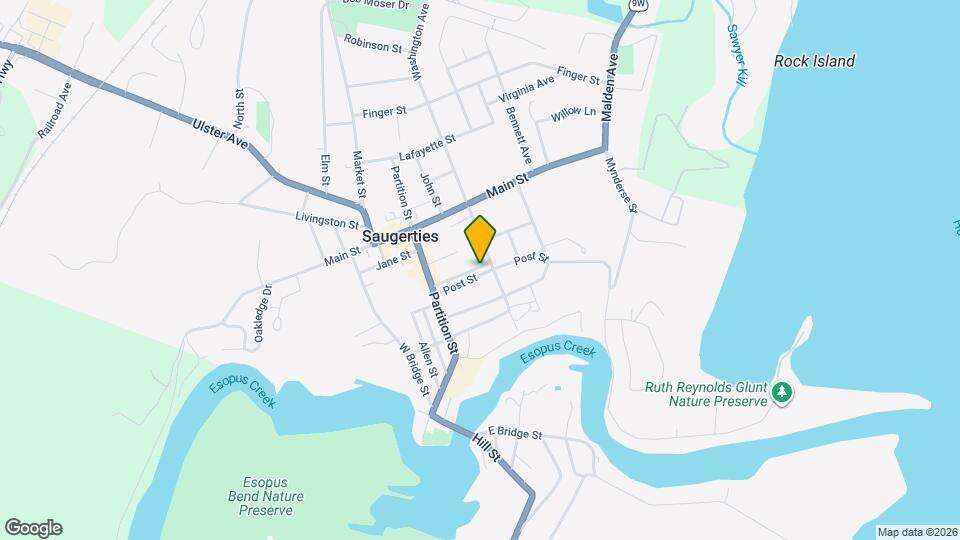 42 Russell St Map and Location Details