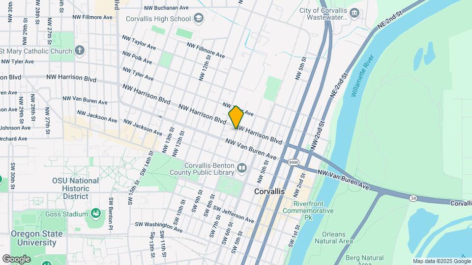 335 NW 8th St Map and Location Details
