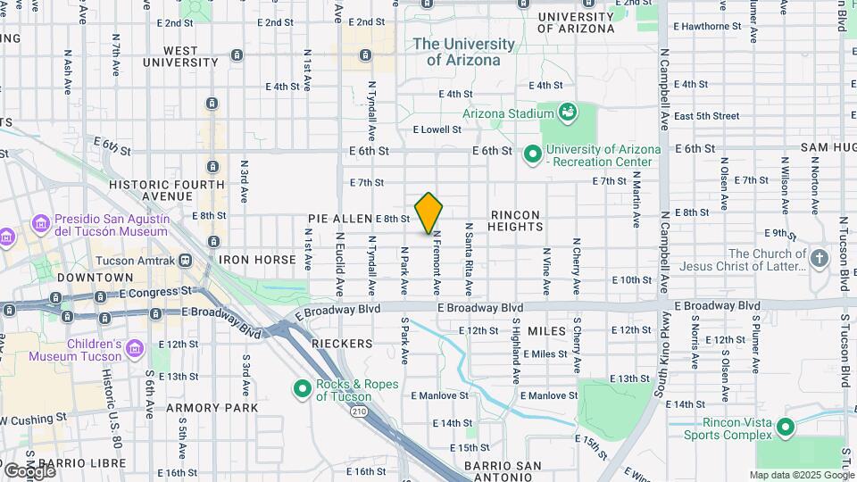 1041 E 9th St Map and Location Details