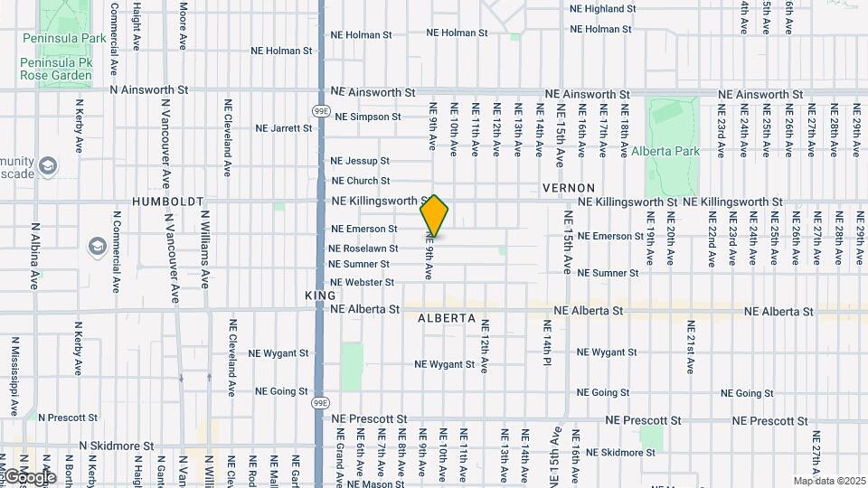 915-915 NE Roselawn St Map and Location Details