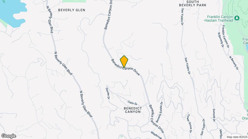 1573 Benedict Canyon Drive Map and Location Details