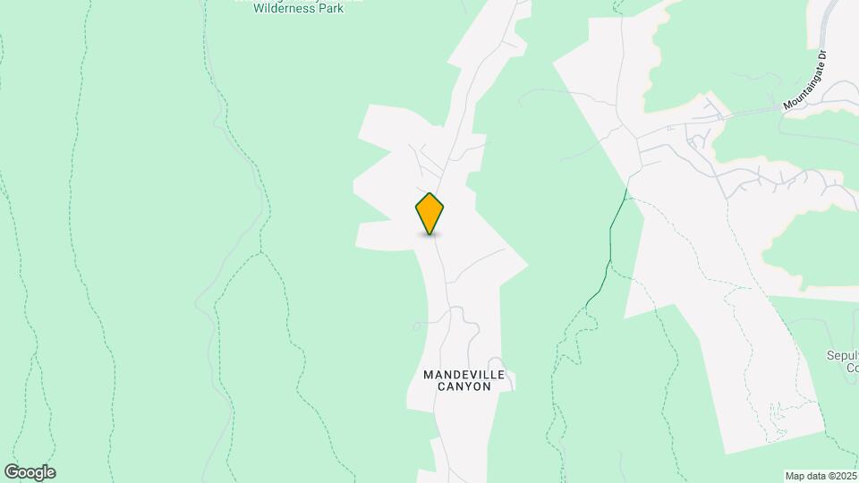 3265 Mandeville Canyon Rd Map and Location Details