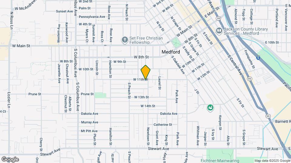 803 W 11th St Map and Location Details