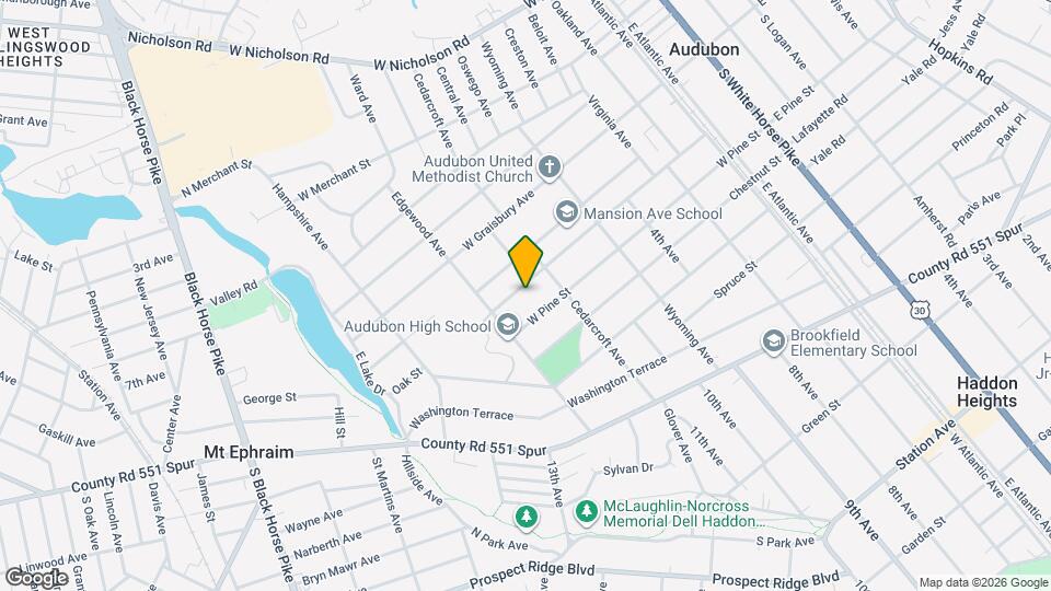 424 Oak St, Unit F Mapa y Detalles de la Ubicación