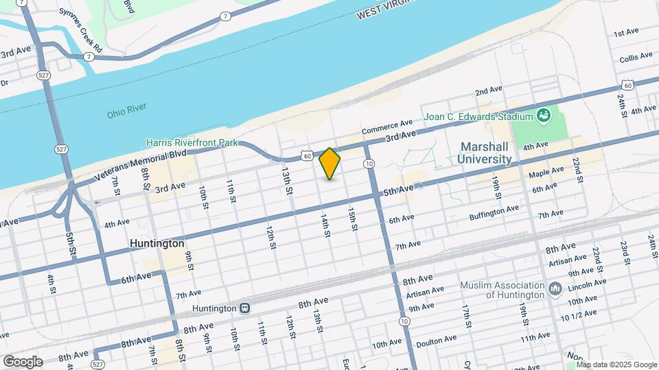 The Flats on 4th Mapa y Detalles de la Ubicación
