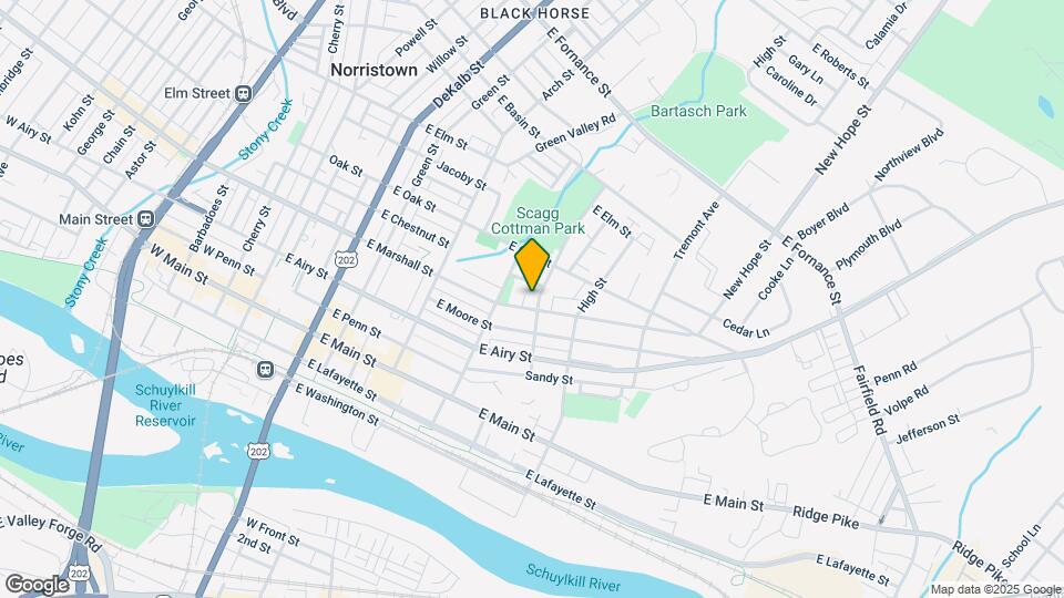 439 E Marshall St Mapa y Detalles de la Ubicación