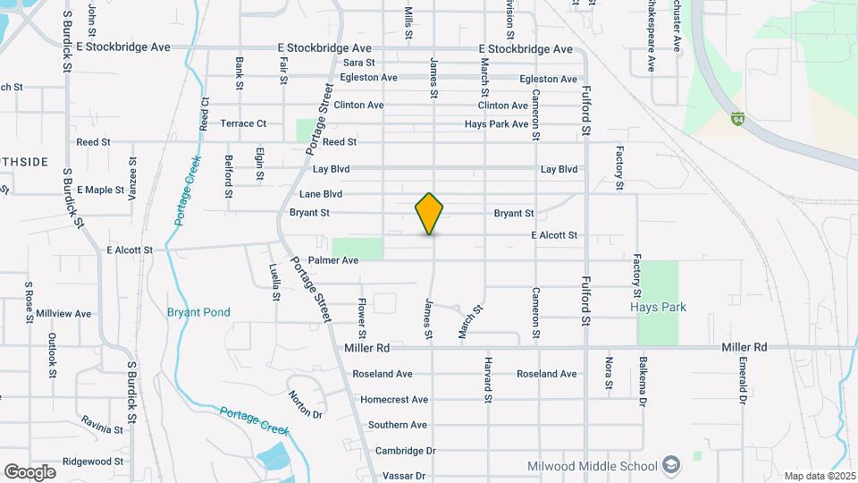 1122 E Alcott St Map and Location Details
