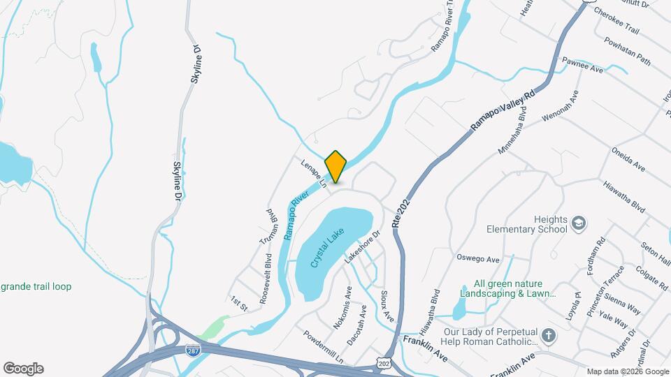 132 Lakeshore Dr Map and Location Details