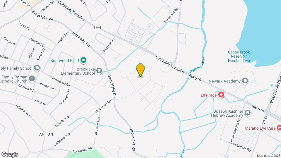 4 Nottingham Dr Map and Location Details