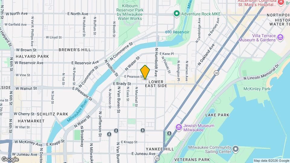 1709 N Astor St Mapa y Detalles de la Ubicación