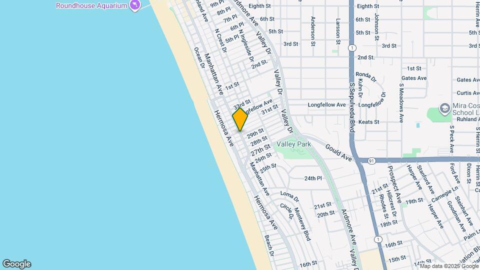 2923 Manhattan Ave Map and Location Details