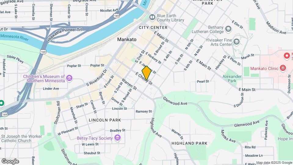 327 E Cherry St, Unit 327#4 Map and Location Details
