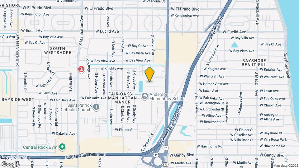 3815 N Oak Dr Map and Location Details