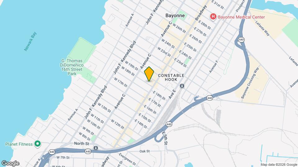 17 W 18th St Map and Location Details