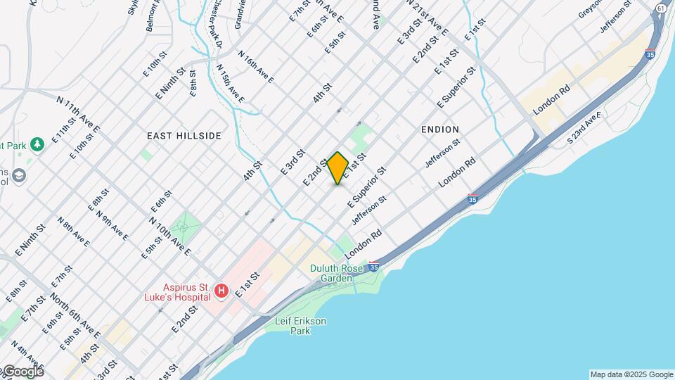 1426 E 1st St Mapa y Detalles de la Ubicación