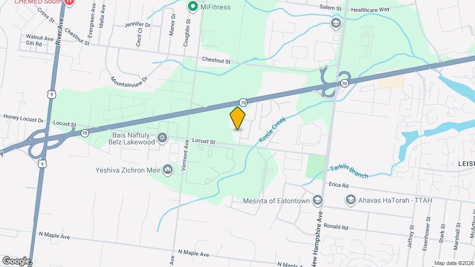 597 Woodbine Ln Map and Location Details