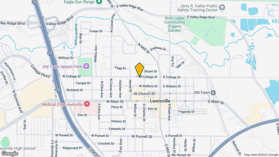220 W College St Map and Location Details
