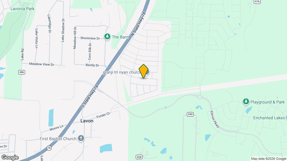 304 Community Dr Map and Location Details