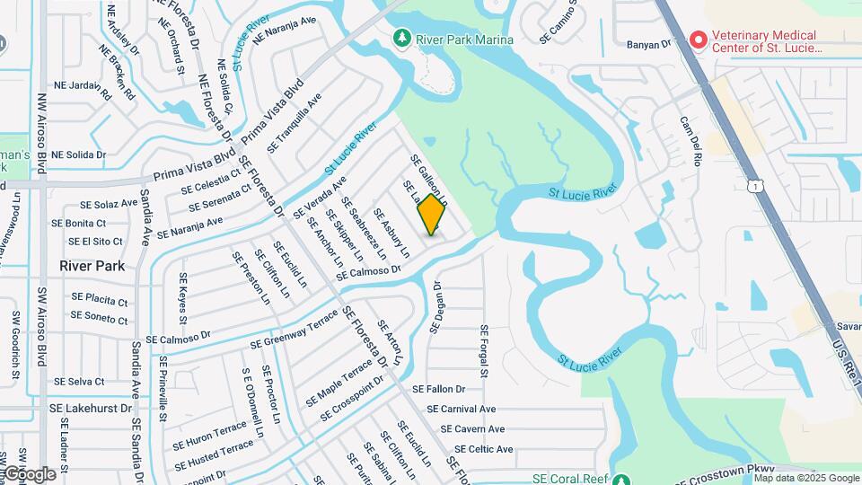 483 SE Sunnydale Ln Map and Location Details