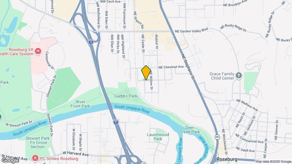 985 NE Cedar St Map and Location Details