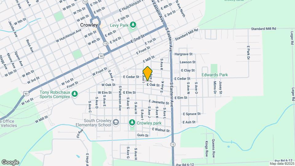413 E Oak St Map and Location Details
