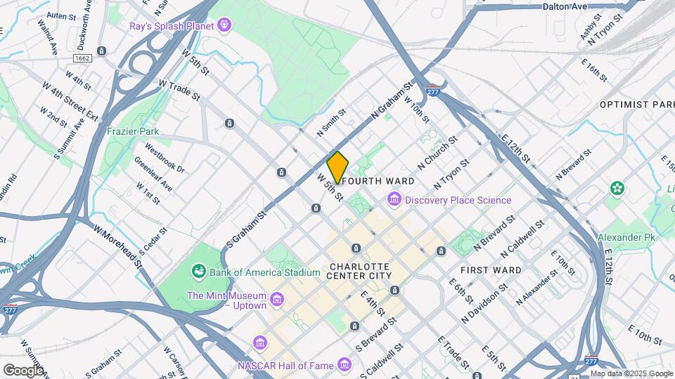 300 W 5th St Mapa y Detalles de la Ubicación