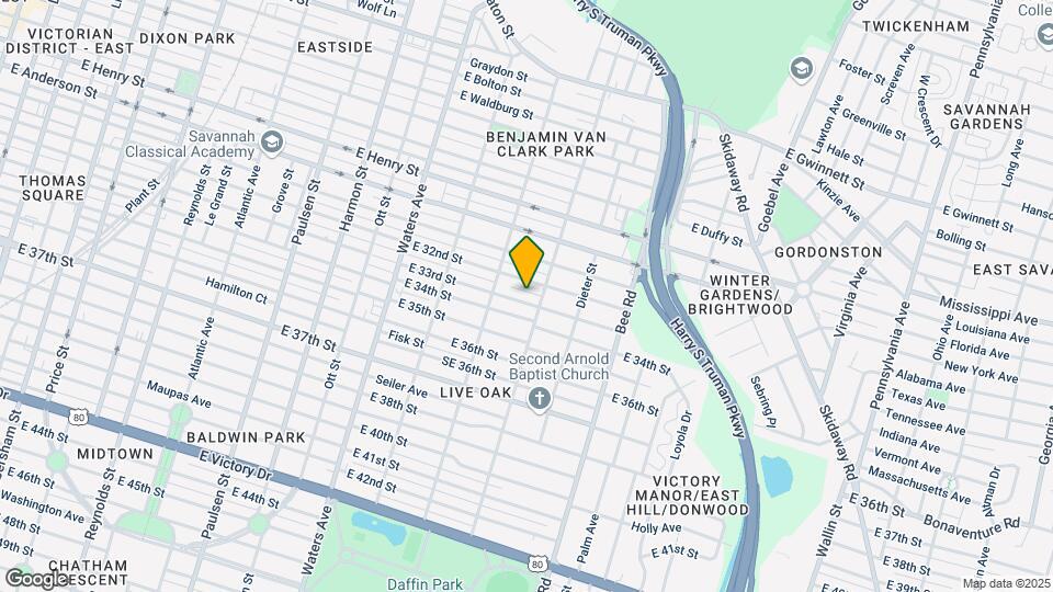 1326 E 33rd St Map and Location Details