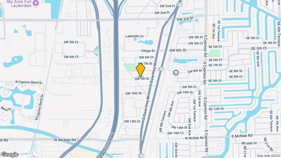701 SW 9th St Map and Location Details